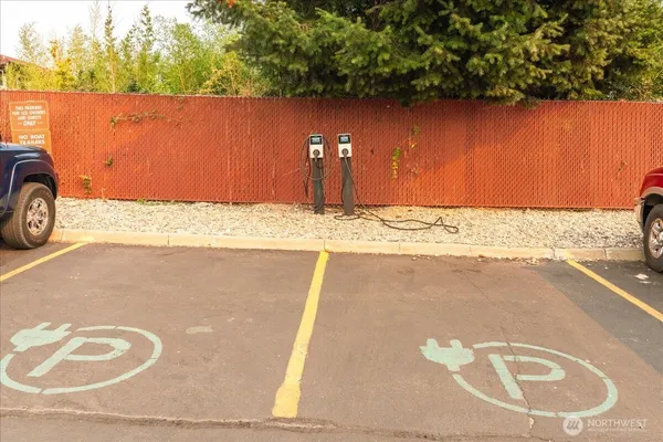 $689,000 | 100 Lake Chelan Shores Drive, Unit 36, Chelan, WA 98816