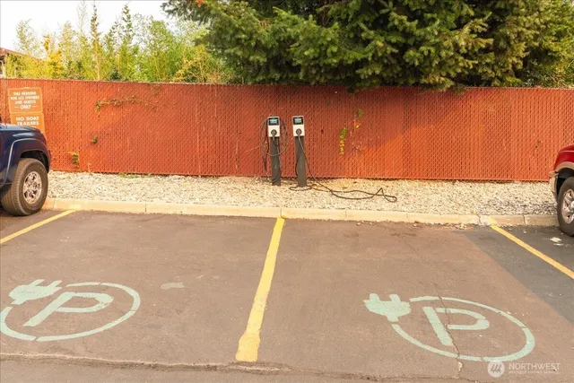 $689,000 | 100 Lake Chelan Shores Drive, Unit 36, Chelan, WA 98816