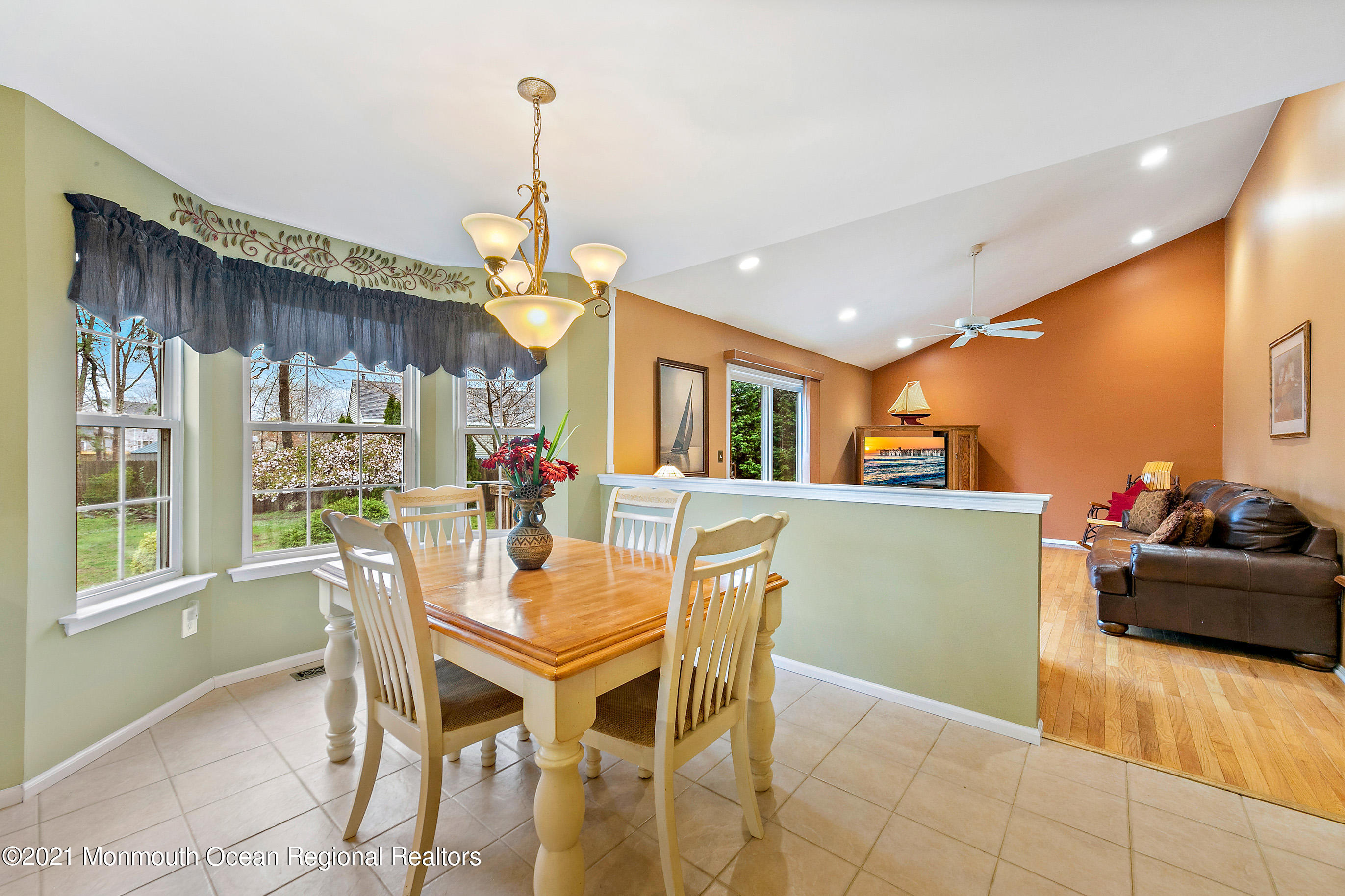 261 Wave Road Manahawkin, NJ 08050 - Photo 12 of 46 261WaveOnline-16