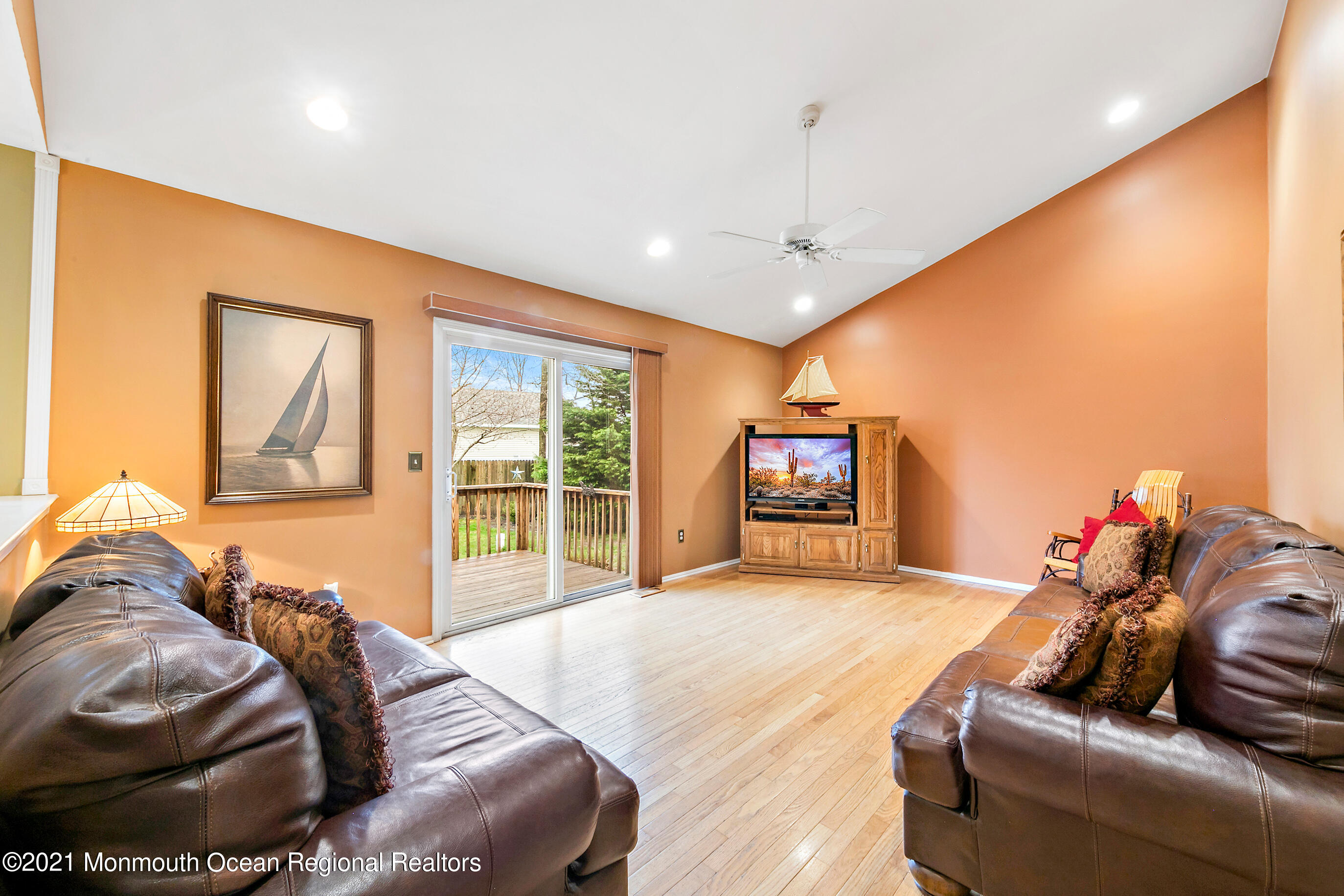 261 Wave Road Manahawkin, NJ 08050 - Photo 14 of 46 261WaveOnline-6