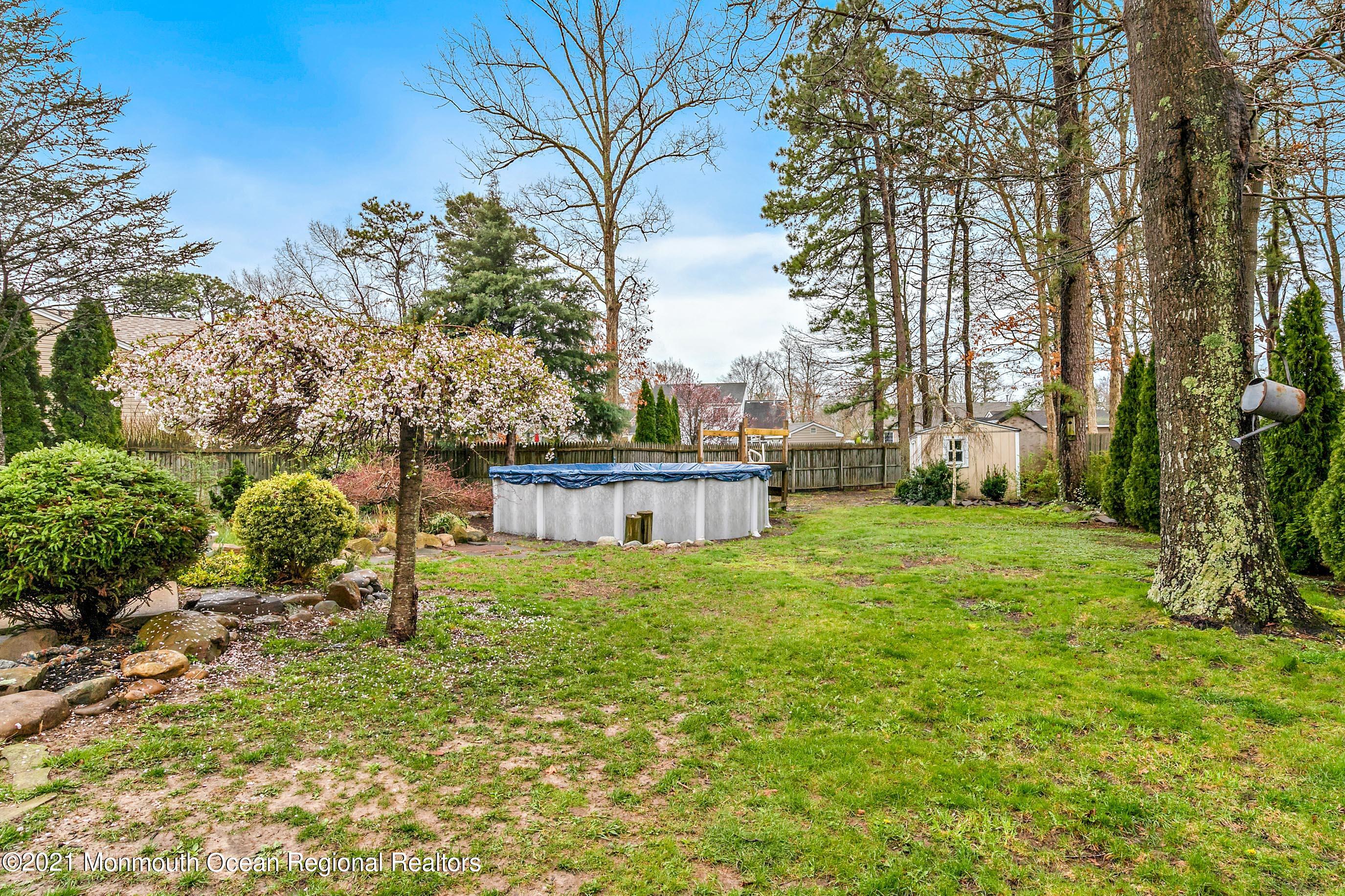 261 Wave Road Manahawkin, NJ 08050 - Photo 21 of 46 261WaveOnline-45