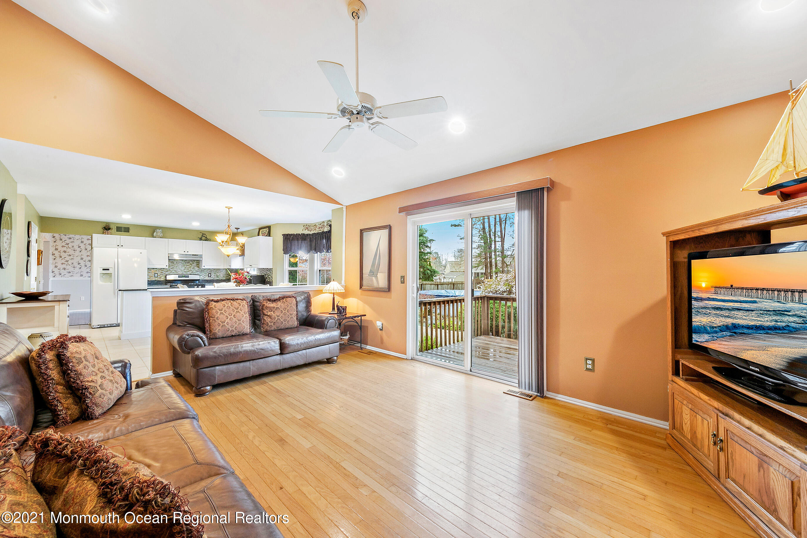 261 Wave Road Manahawkin, NJ 08050 - Photo 25 of 46 261WaveOnline-9
