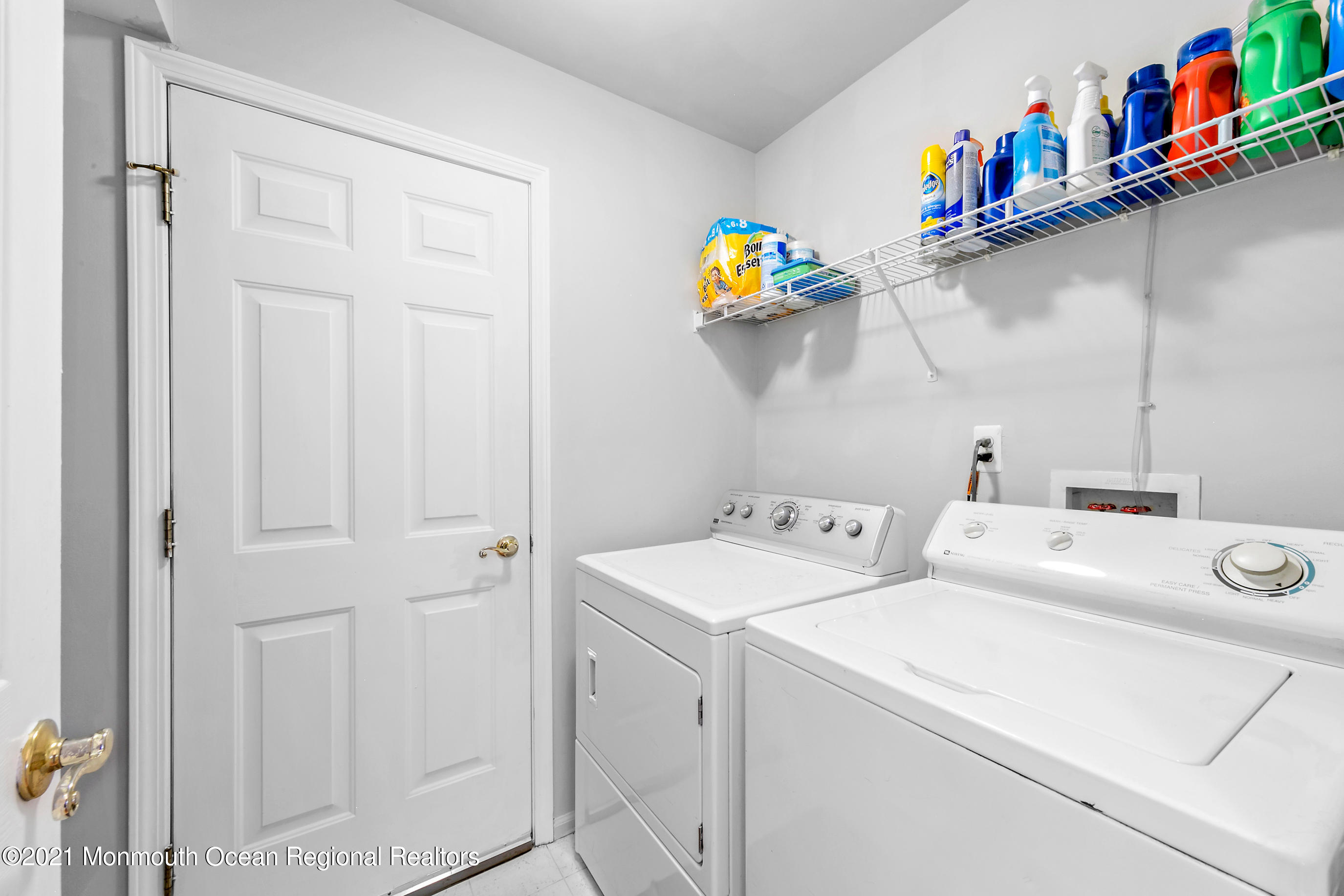 261 Wave Road Manahawkin, NJ 08050 - Photo 29 of 46 261WaveOnline-28