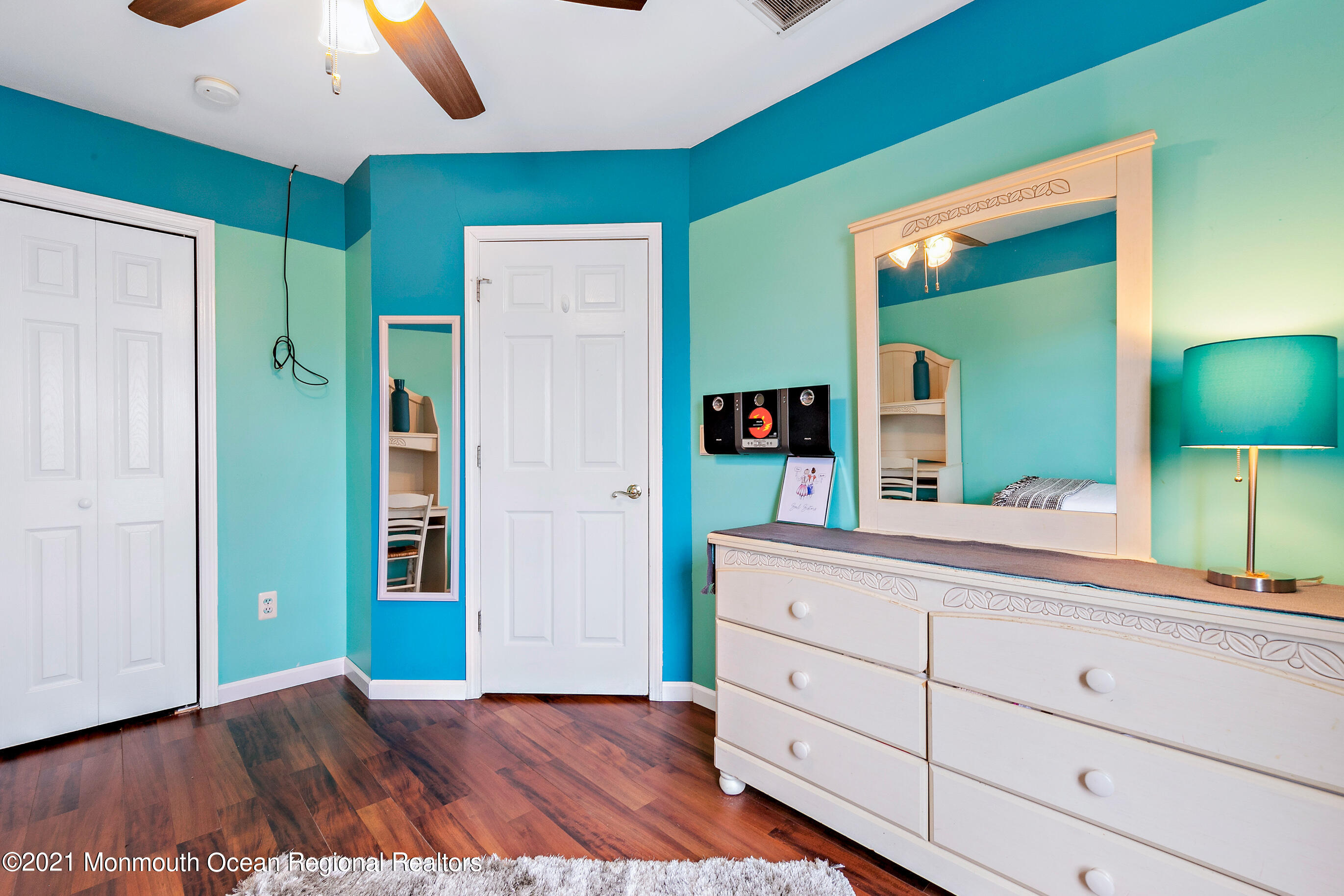 261 Wave Road Manahawkin, NJ 08050 - Photo 32 of 46 261WaveOnline-38