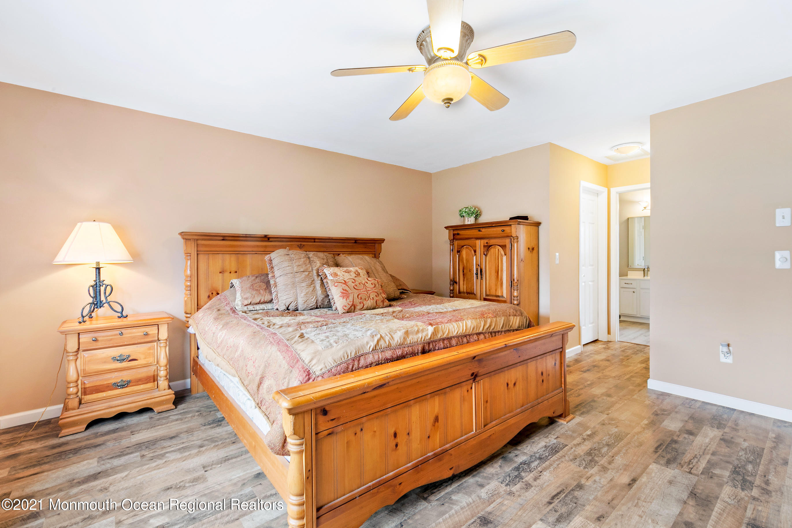 261 Wave Road Manahawkin, NJ 08050 - Photo 38 of 46 261WaveOnline-30