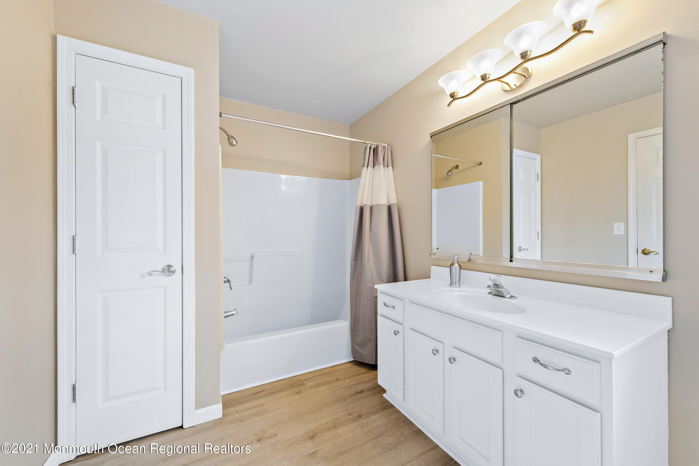 261 Wave Road Manahawkin, NJ 08050 - Photo 39 of 46 261WaveOnline-34