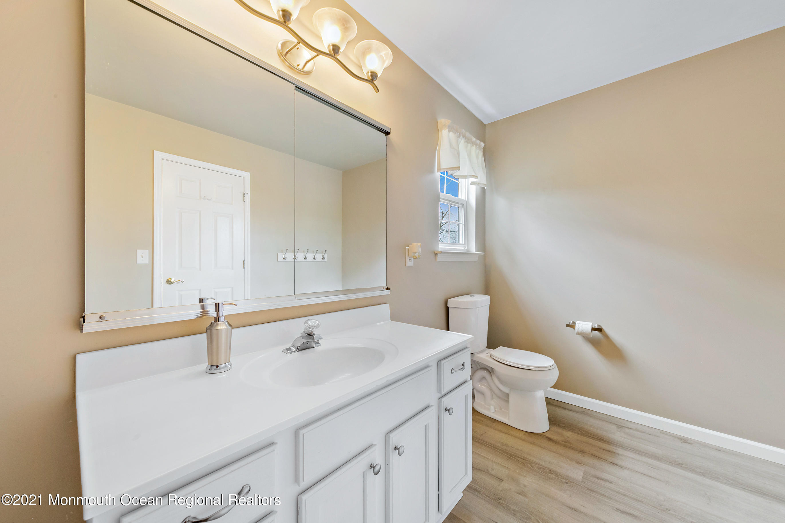 261 Wave Road Manahawkin, NJ 08050 - Photo 40 of 46 261WaveOnline-35