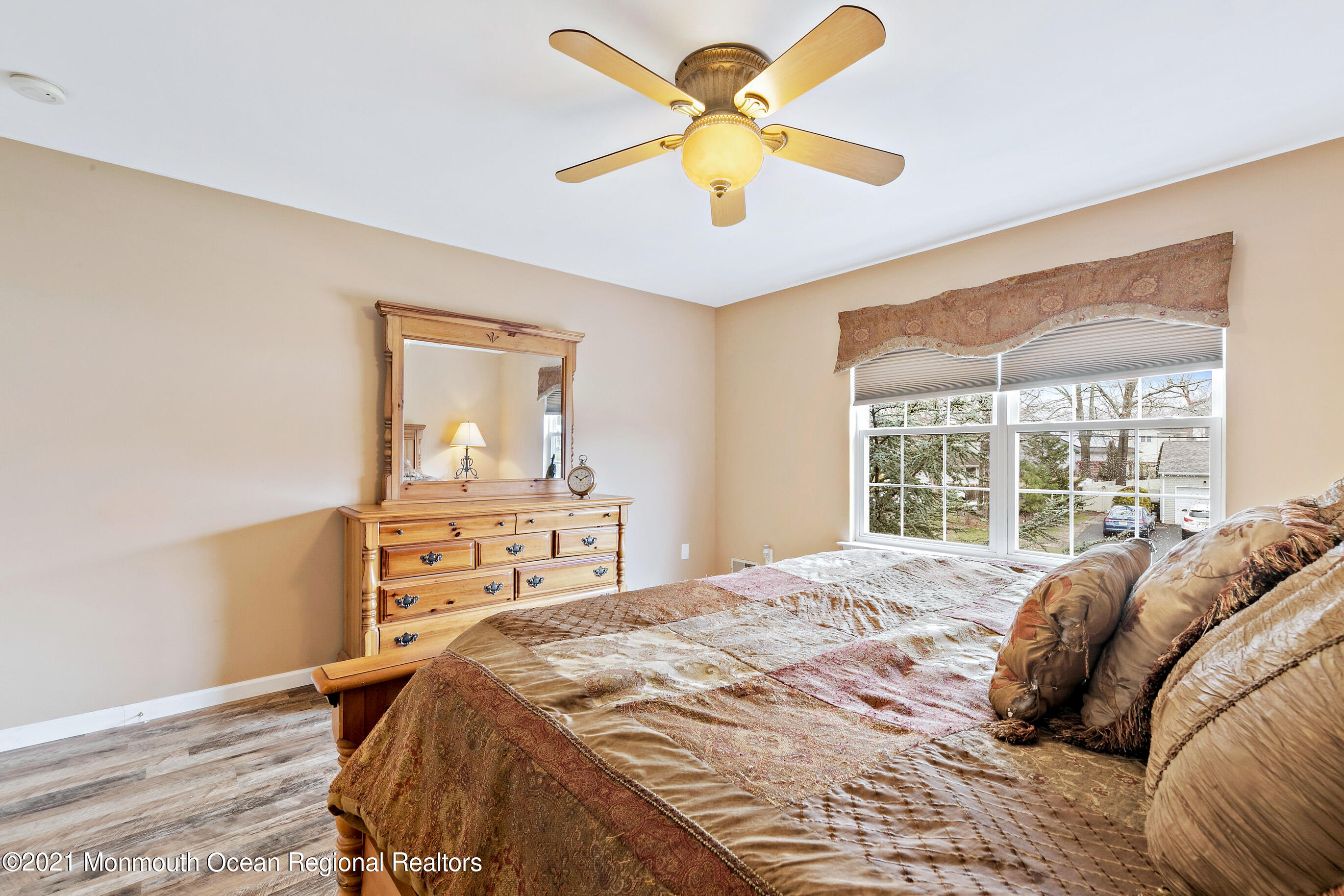 261 Wave Road Manahawkin, NJ 08050 - Photo 41 of 46 261WaveOnline-32