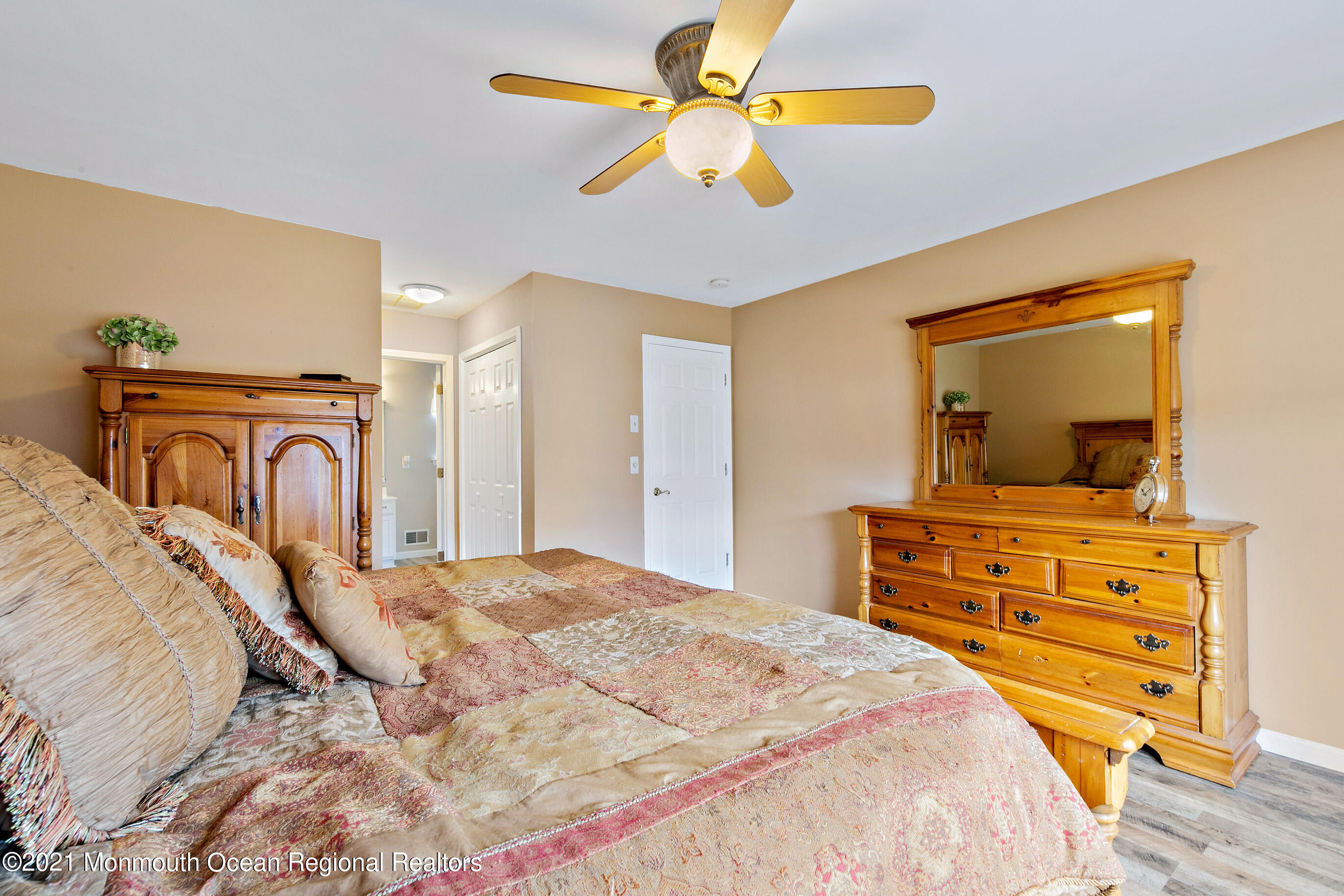 261 Wave Road Manahawkin, NJ 08050 - Photo 42 of 46 261WaveOnline-33
