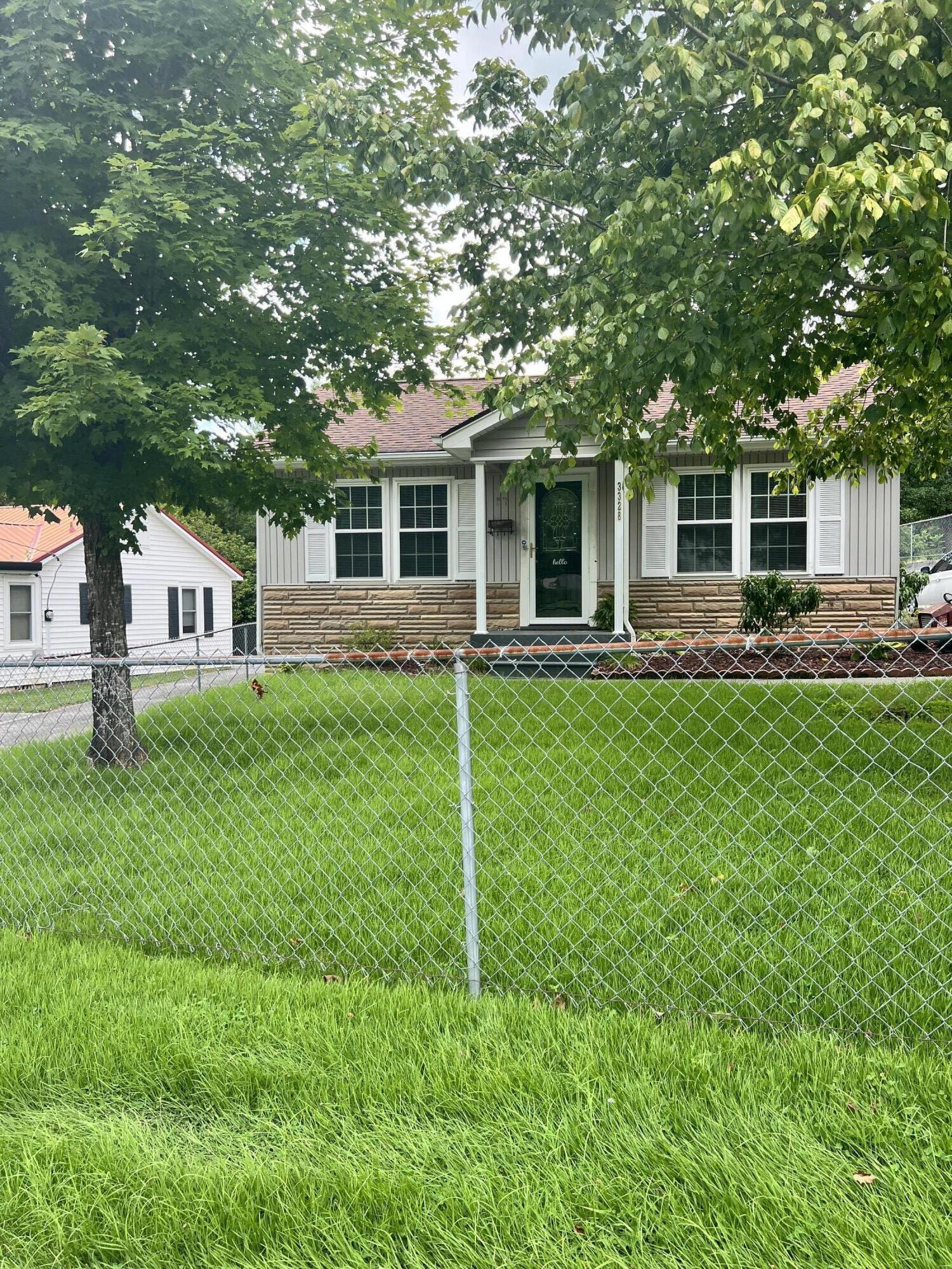 3328 Princeton Road Kingsport, TN 37660 - Photo 1 of 1 Front exterior