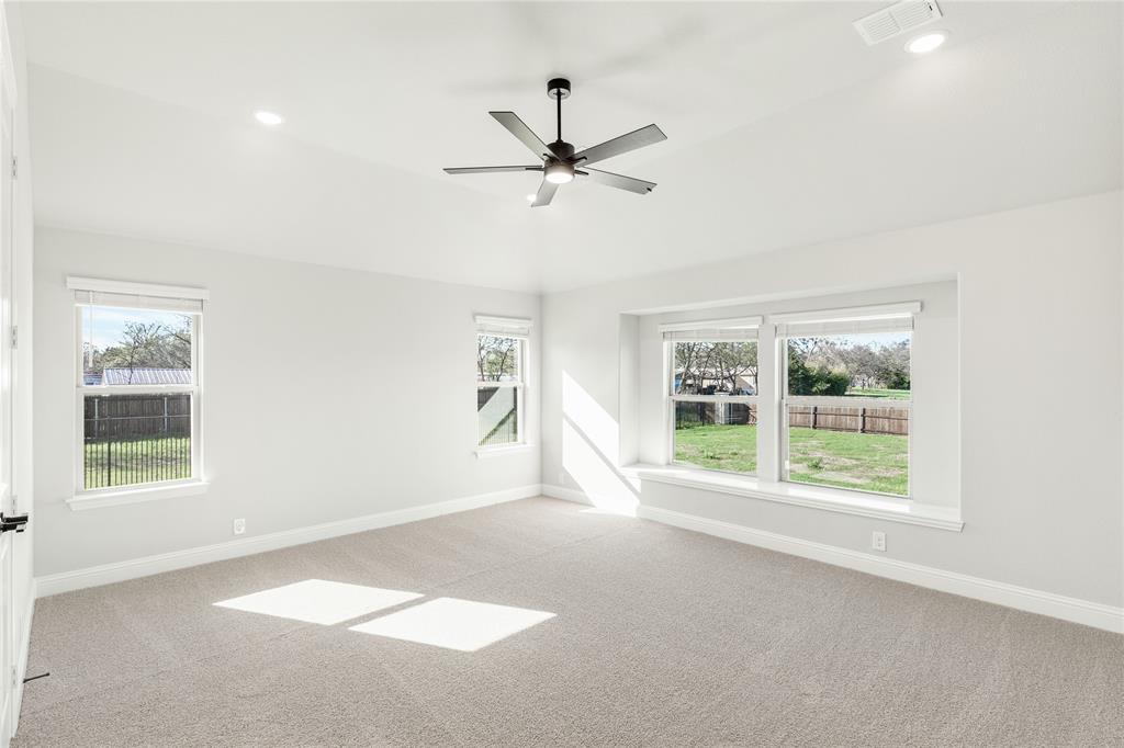 307 Spring Circle Red Oak, TX 75154 - Photo 20 of 34