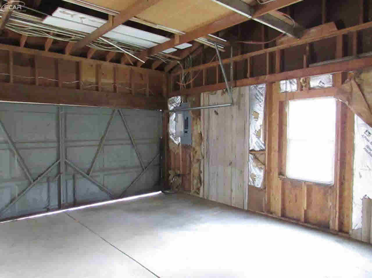 9026 Rhodes Road Goodrich, MI 48438 - Photo 16 of 19 21238529-15.JPG