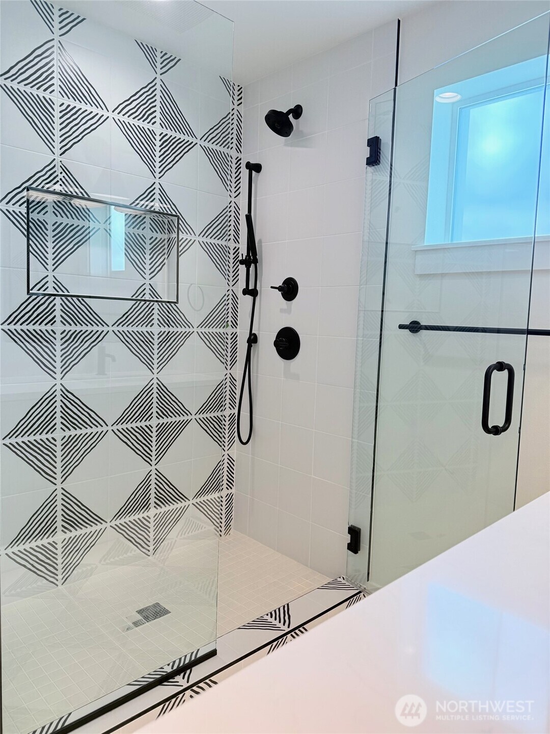 7341 21st Avenue Northeast, Unit B Seattle, WA 98115 - Photo 14 of 25