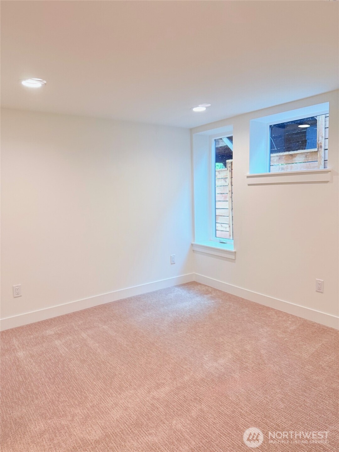 7341 21st Avenue Northeast, Unit B Seattle, WA 98115 - Photo 19 of 25