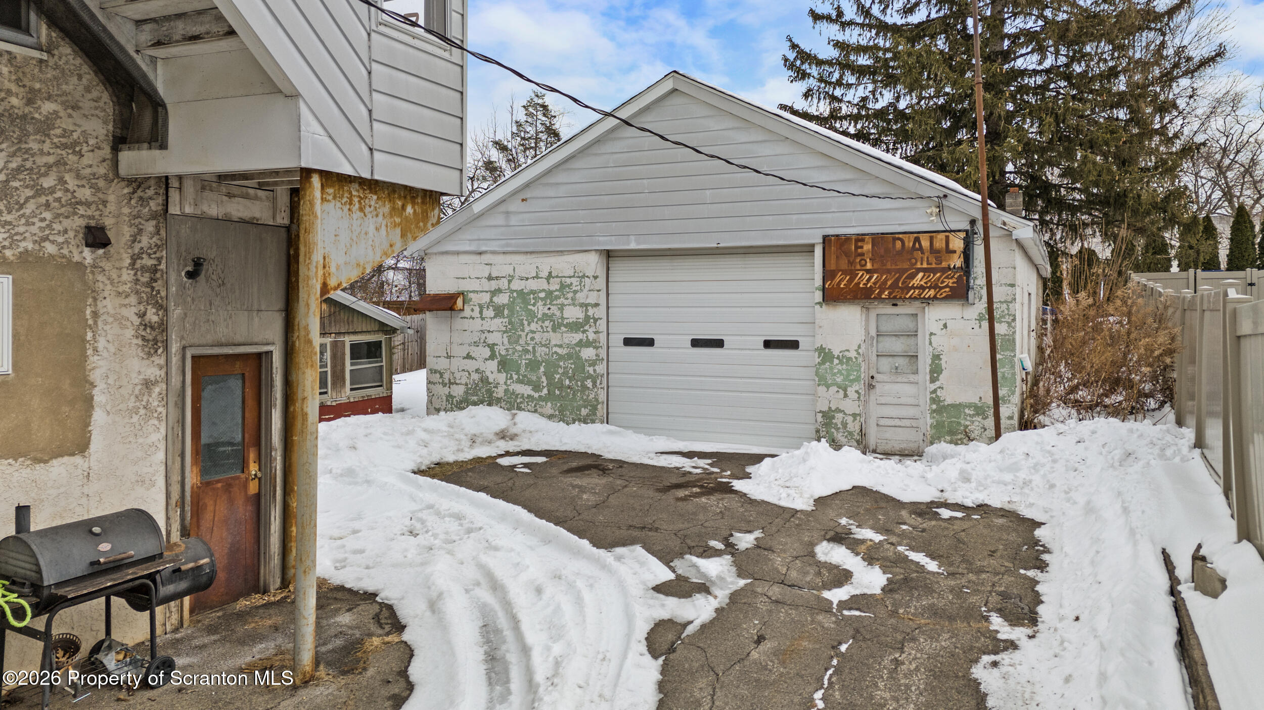 108 Reeves Street Dunmore, PA 18512 - Photo 48 of 55 garage