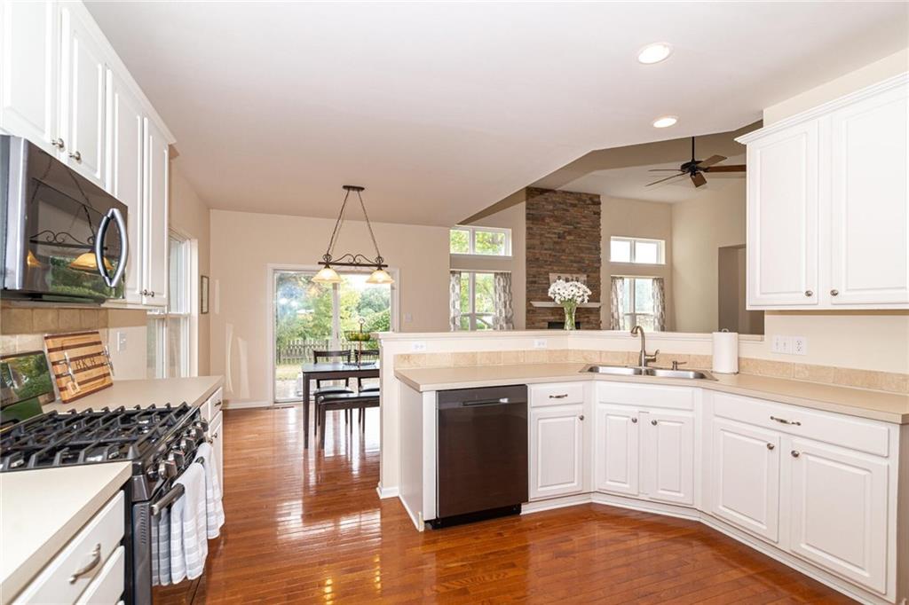 703 Hampton Road Westfield, IN 46074 - Photo 12 of 34