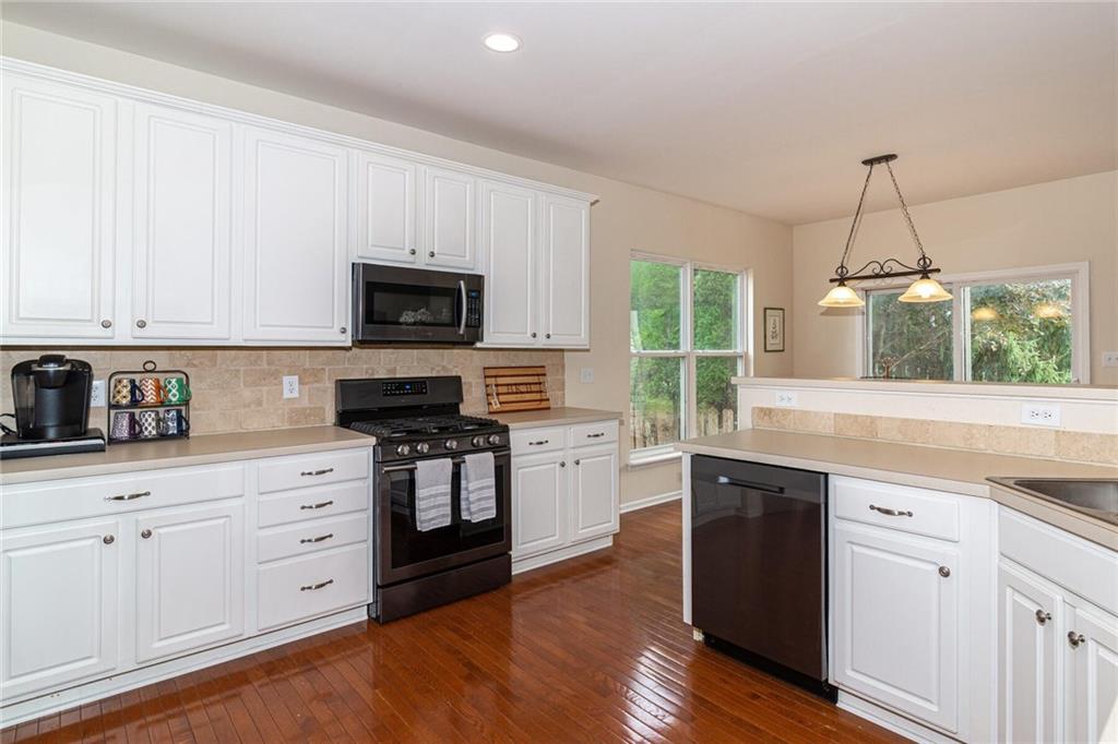 703 Hampton Road Westfield, IN 46074 - Photo 8 of 34