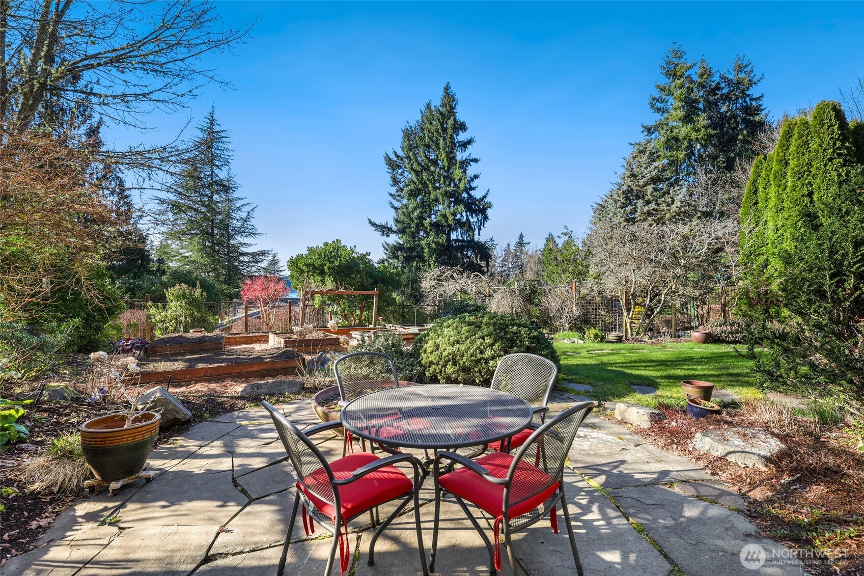 7011 Cooper Point Road Northwest Olympia, WA 98502 - Photo 27 of 40