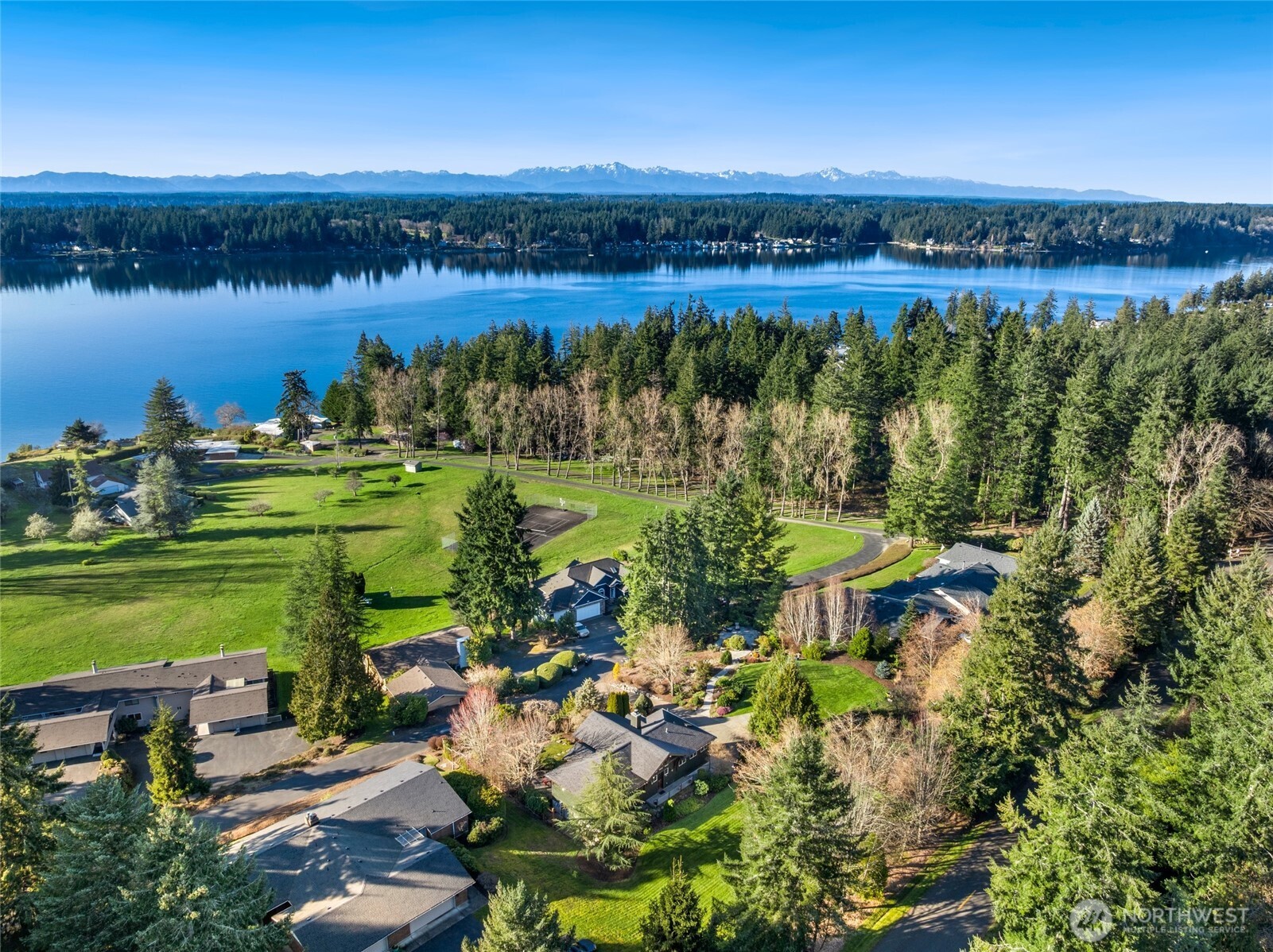 7011 Cooper Point Road Northwest Olympia, WA 98502 - Photo 38 of 40