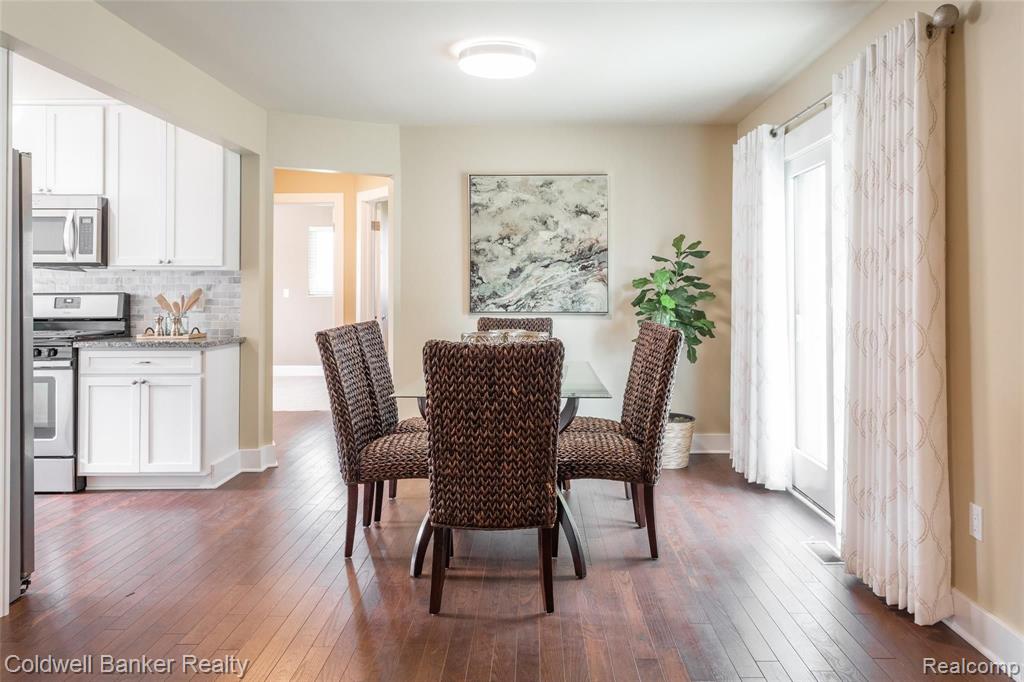 8315 Hilton Road Brighton, MI 48114 - Photo 13 of 43