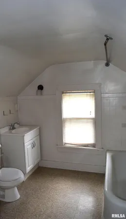 $169,900 | 1503 West Callender Avenue, Peoria, IL 61606