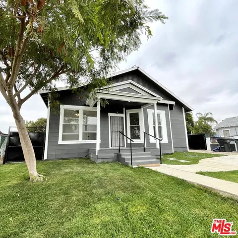 $2,700 | 1224 Lincoln Street, Bakersfield, CA 93305