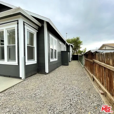 $2,700 | 1224 Lincoln Street, Bakersfield, CA 93305