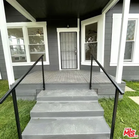 $2,700 | 1224 Lincoln Street, Bakersfield, CA 93305