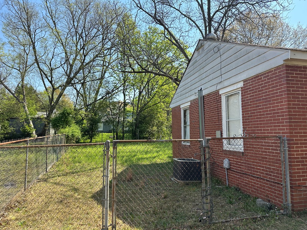 4008 Maple Circle Columbus, GA 31904 - Photo 3 of 14