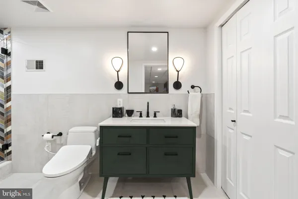 $1,300,000 | 201 Wolf Lane, Ambler, PA 19002