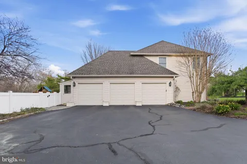 $1,300,000 | 201 Wolf Lane, Ambler, PA 19002