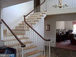 330 Mountain View Road Shillington, PA 19607 - Photo 3 of 6 Gallery Image 3