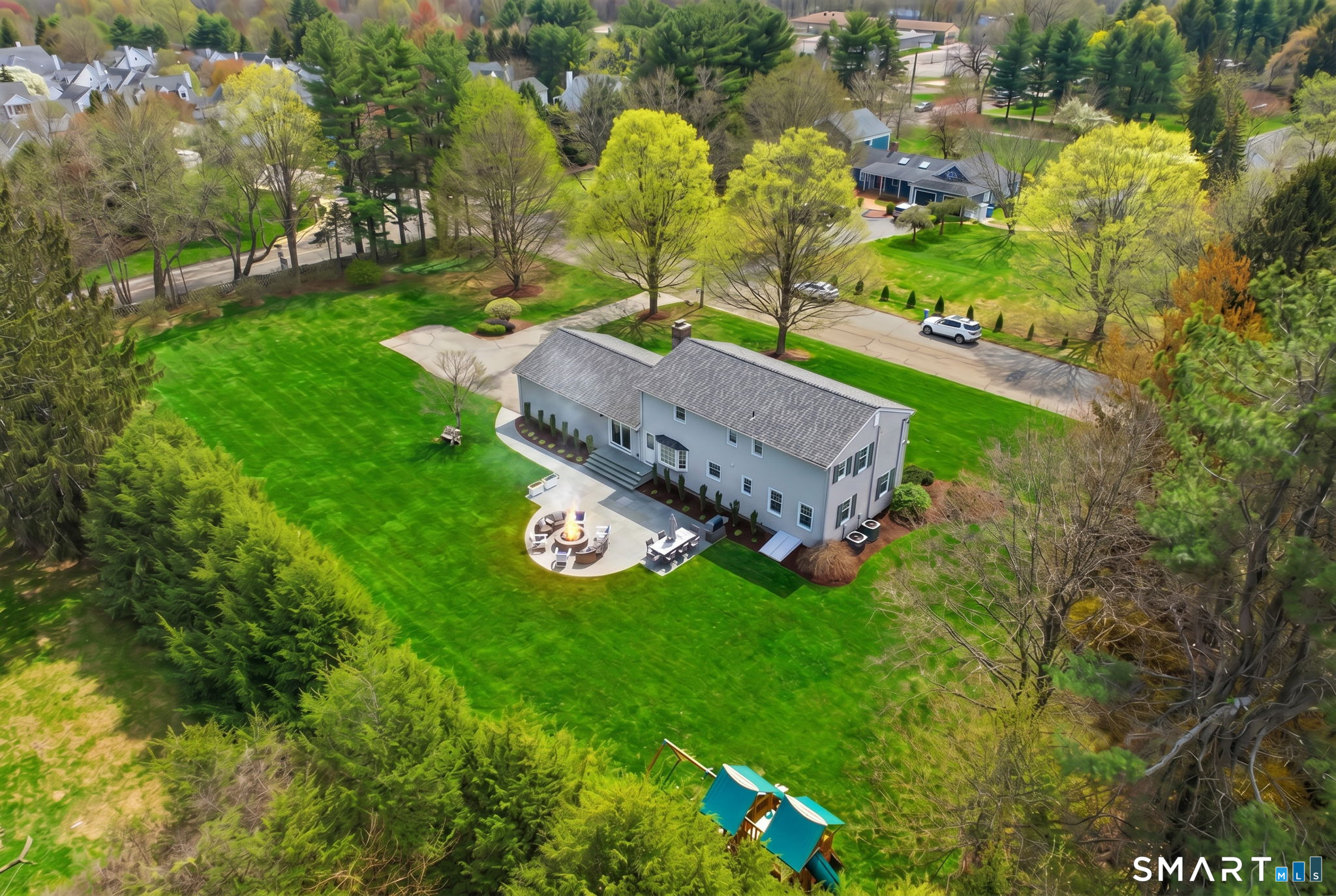 8 Scenic Hill Road Trumbull, CT 06611 - Photo 11 of 46