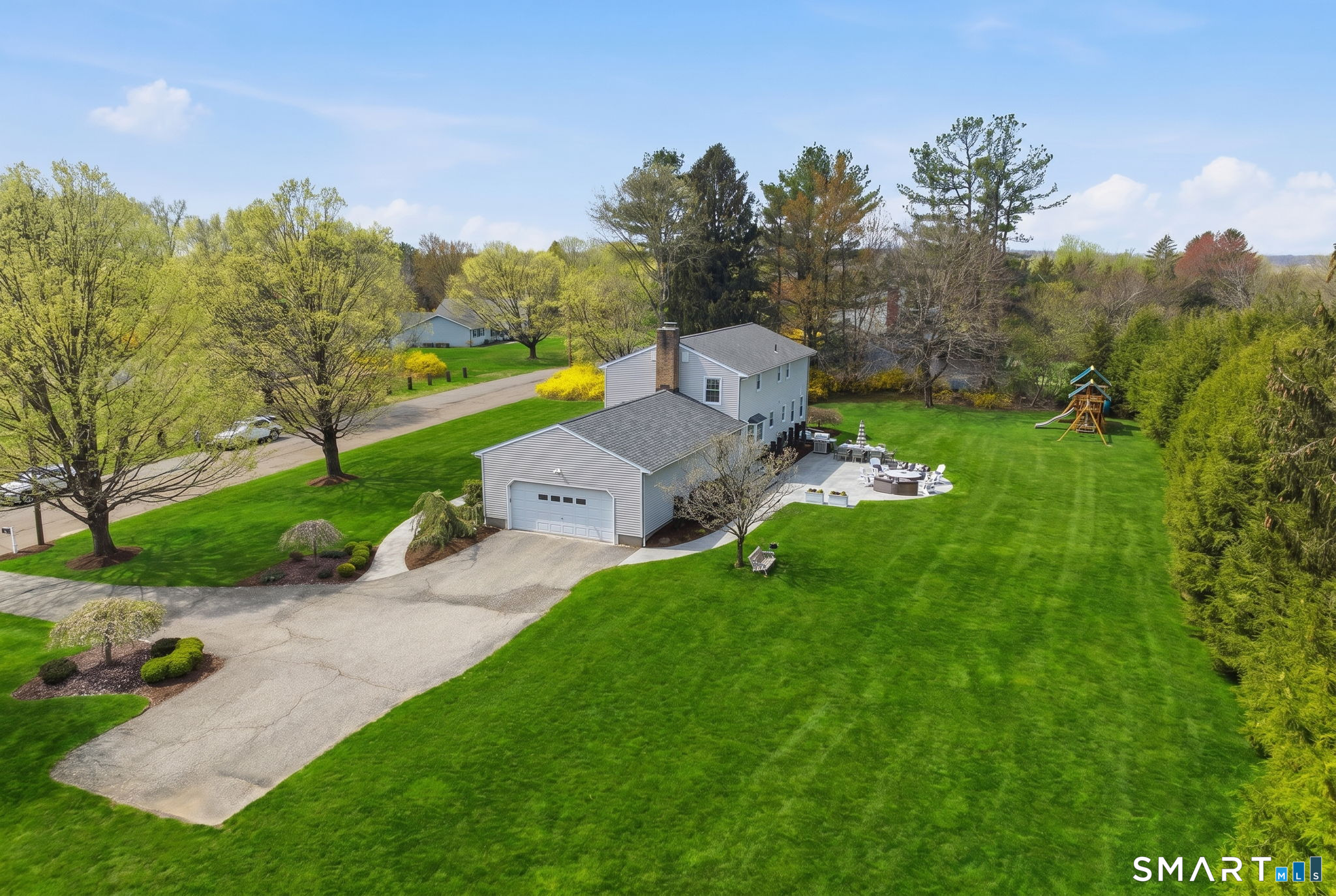 8 Scenic Hill Road Trumbull, CT 06611 - Photo 18 of 46