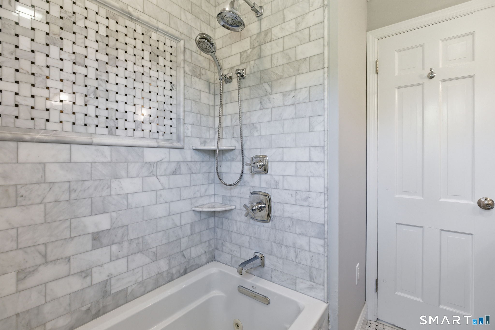 8 Scenic Hill Road Trumbull, CT 06611 - Photo 37 of 46