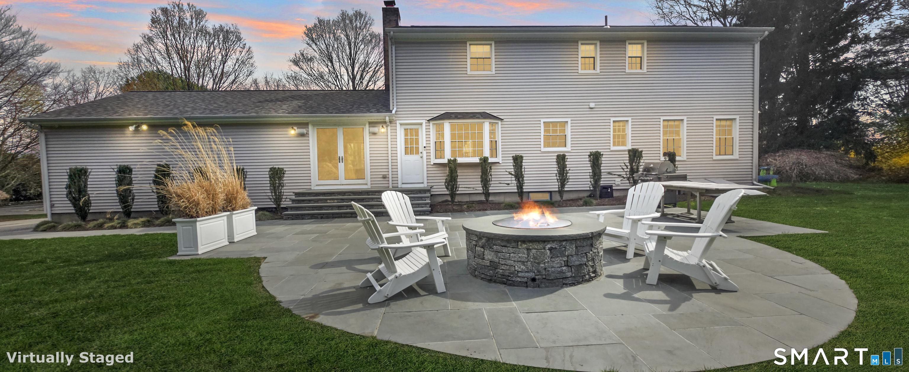 8 Scenic Hill Road Trumbull, CT 06611 - Photo 4 of 46