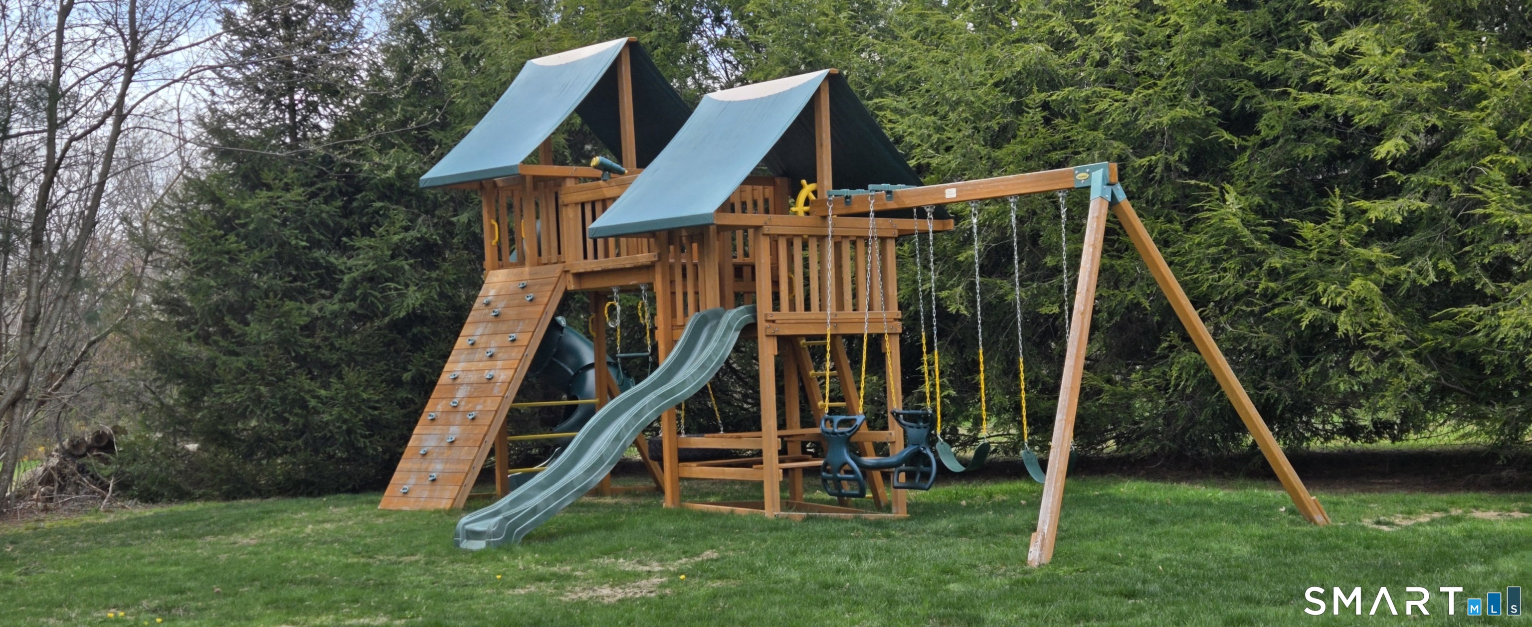 8 Scenic Hill Road Trumbull, CT 06611 - Photo 8 of 46