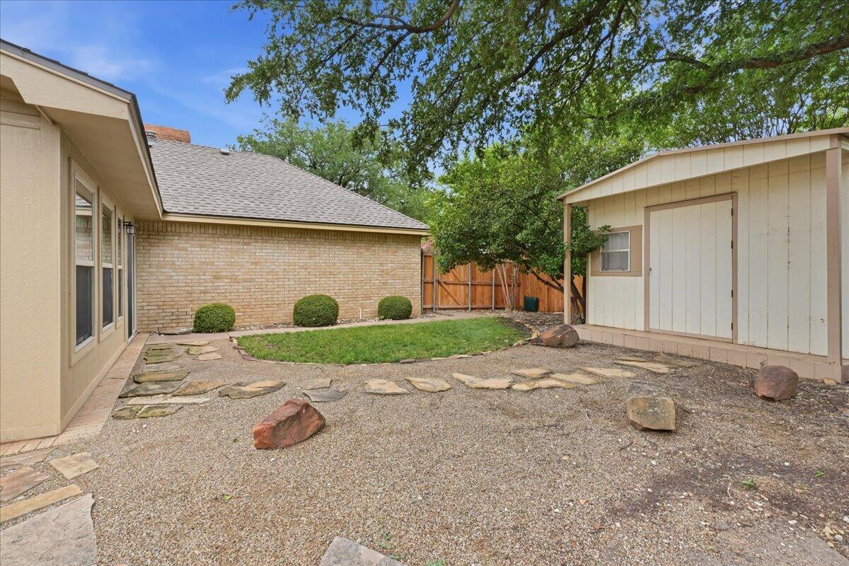 5512 83rd Street Lubbock, TX 79424 - Photo 36 of 39 42-5512_83rd_st_043
