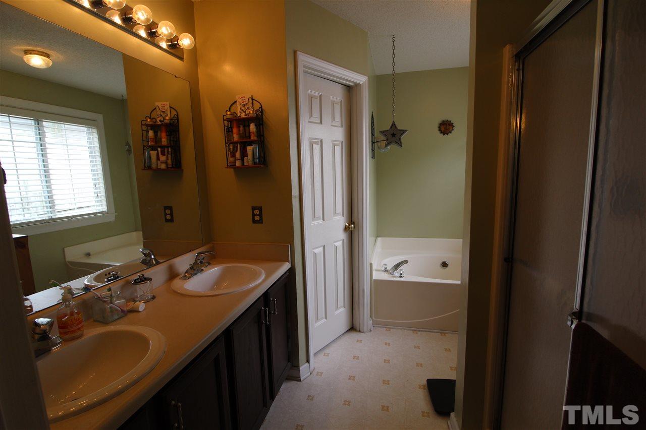 6817 Coventry Ridge Road Raleigh, NC 27616 - Photo 13 of 20 Gallery Image 13