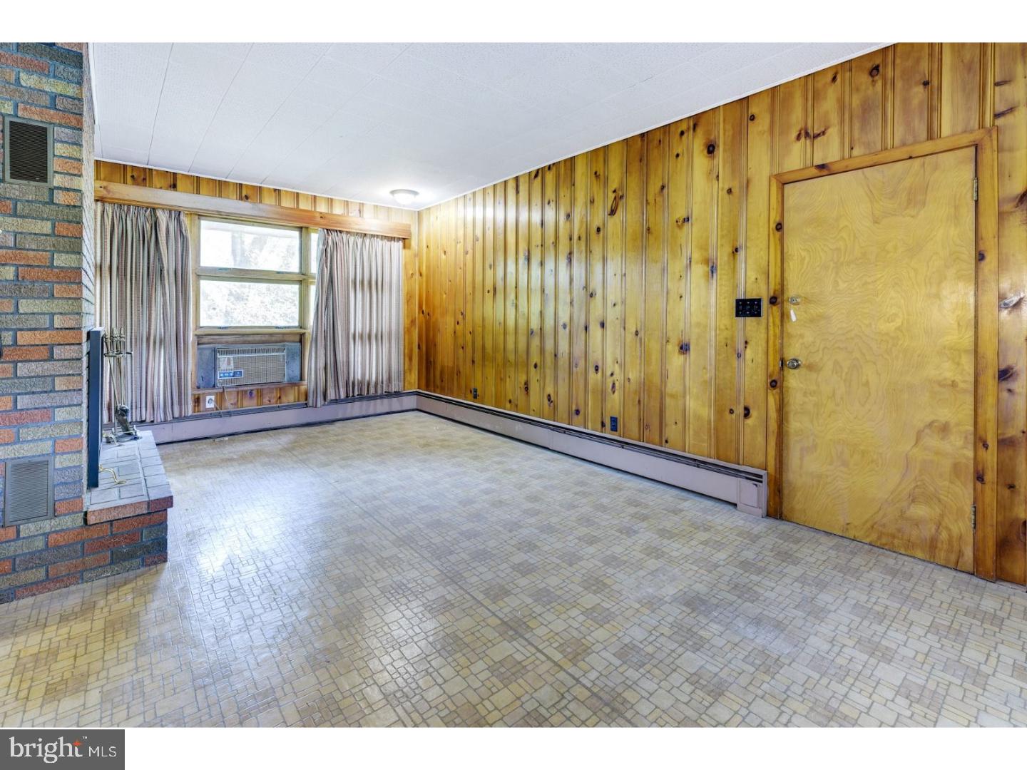 473 Fries Mill Road Franklinville, NJ 08322 - Photo 10 of 22 Family Room
