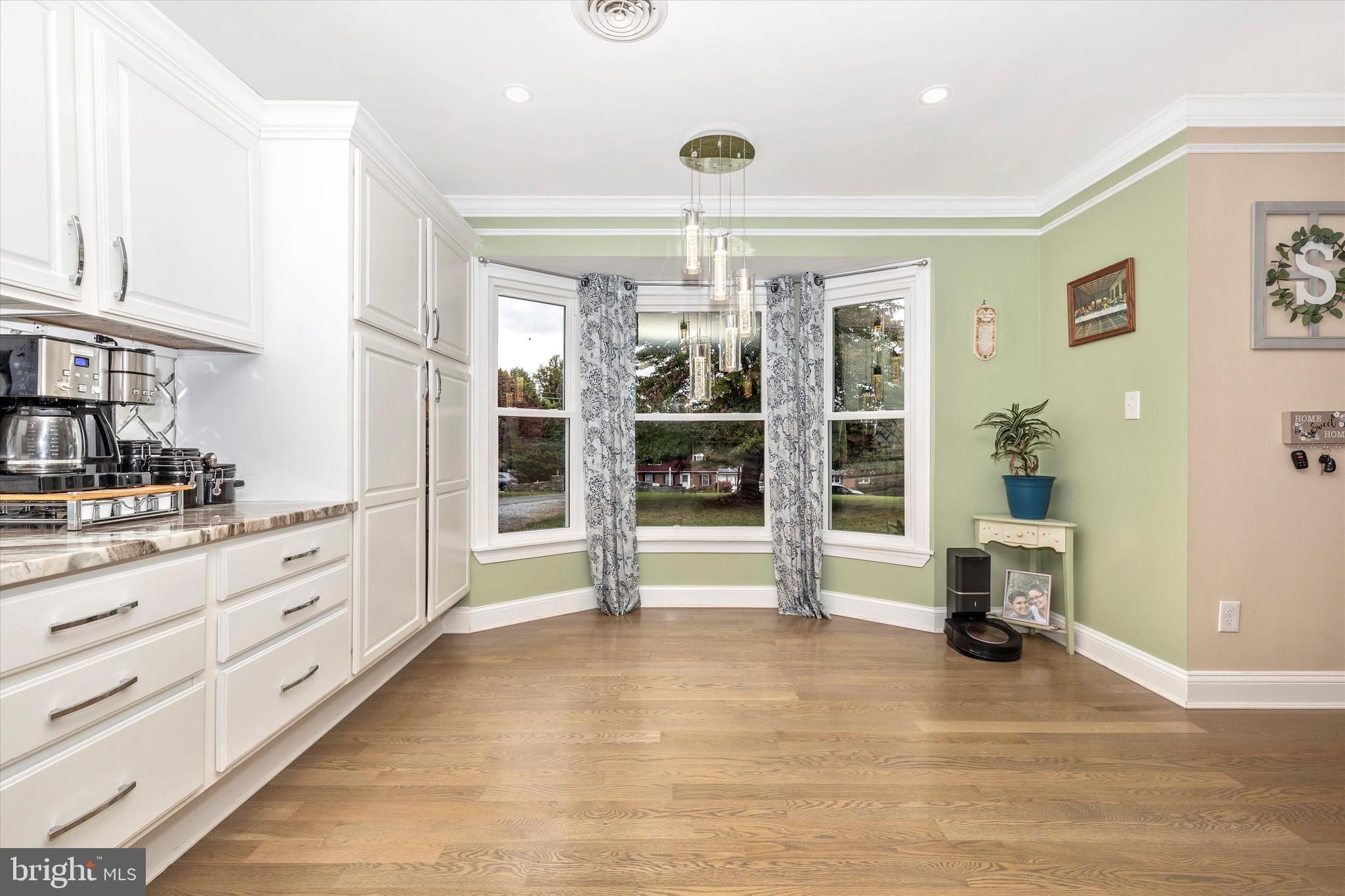 24317 Ridge Road Damascus, MD 20872 - Photo 11 of 52 Gallery Image 11