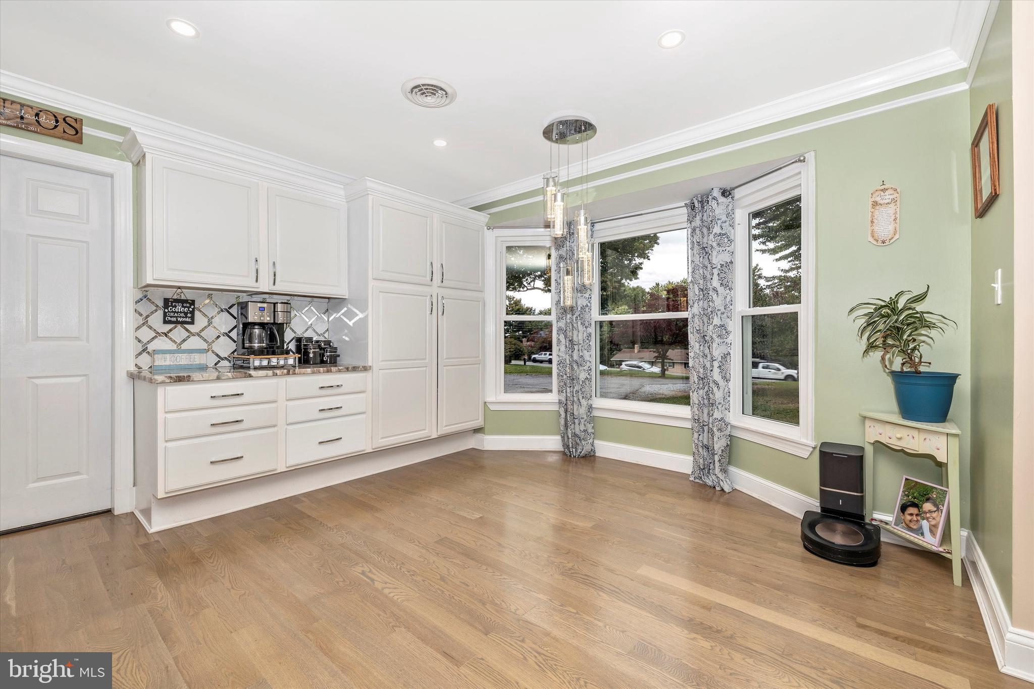 24317 Ridge Road Damascus, MD 20872 - Photo 12 of 52 Gallery Image 12