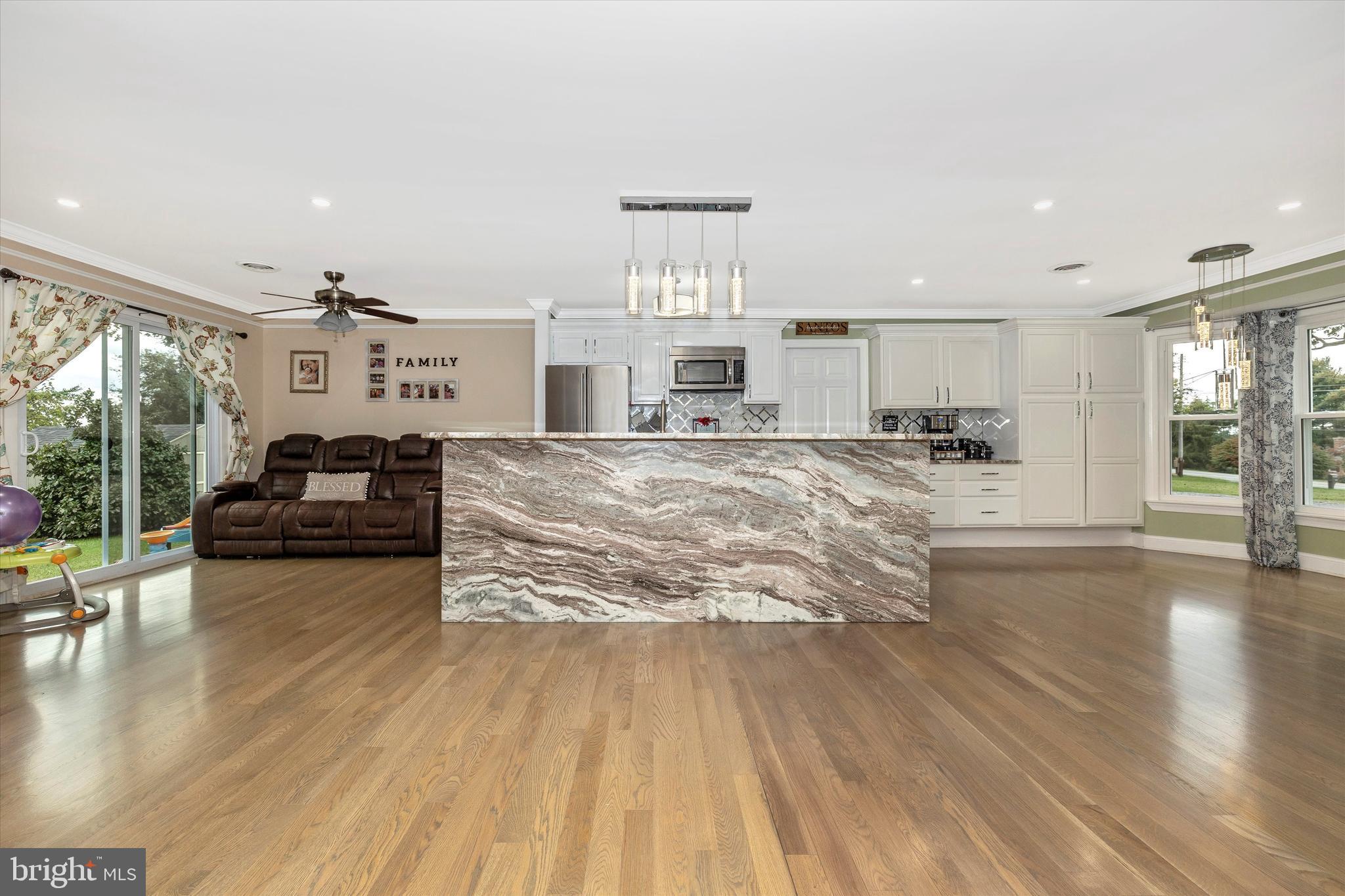 24317 Ridge Road Damascus, MD 20872 - Photo 17 of 52 Gallery Image 17