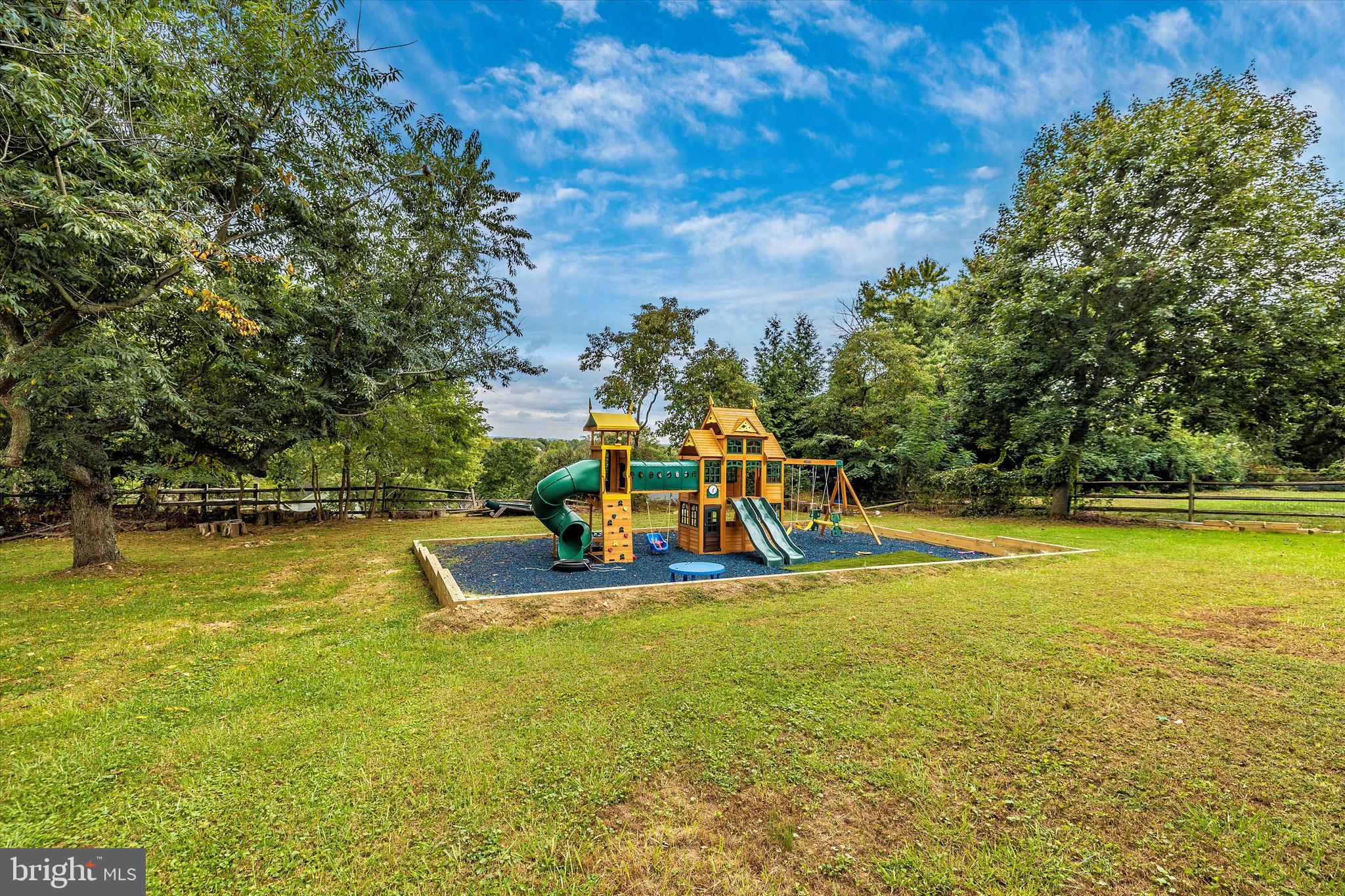 24317 Ridge Road Damascus, MD 20872 - Photo 50 of 52 Gallery Image 50