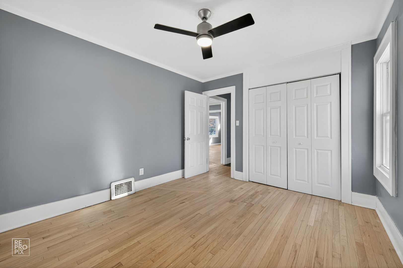 1621 Burr Oak Road Homewood, IL 60430 - Photo 6 of 10 a view of empty room with wooden floor