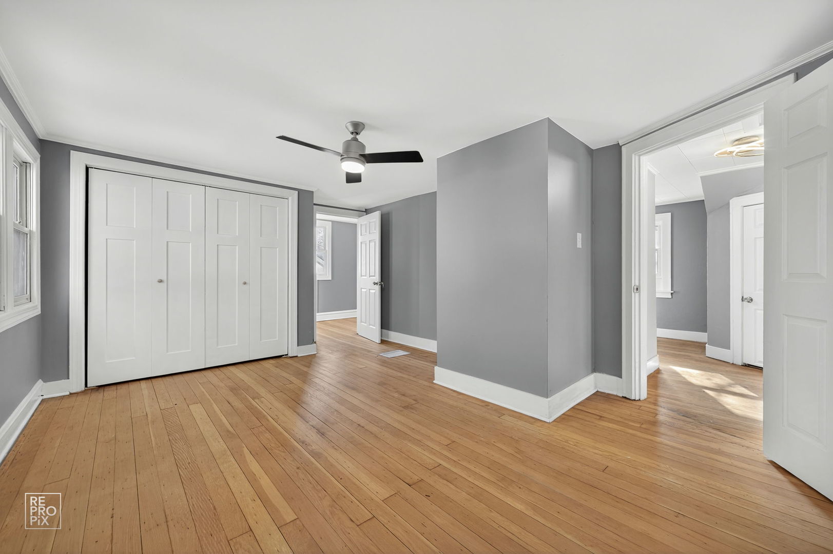 1621 Burr Oak Road Homewood, IL 60430 - Photo 8 of 10 a view of an empty room with wooden floor