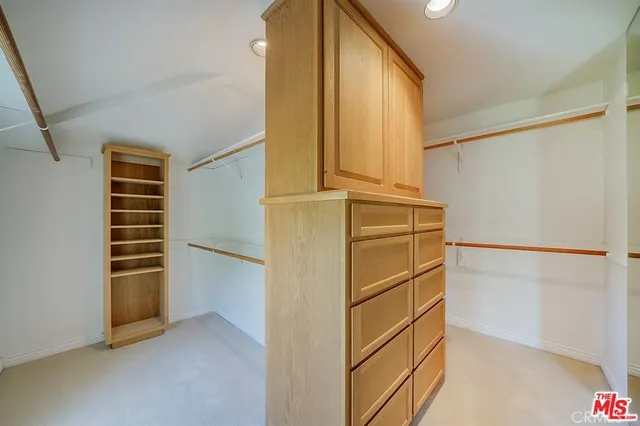 $7,450 | 3826 Dixie Canyon Avenue, Sherman Oaks, CA 91423