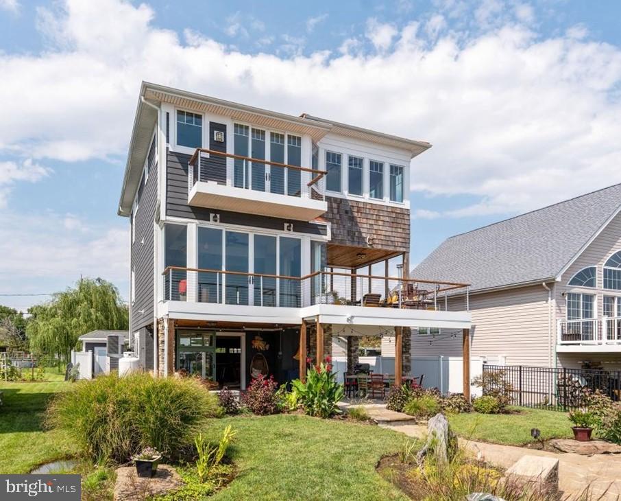 7829 SW Road Pasadena, MD 21122 - Photo 1 of 39 Coastal Look with Contemporary Flair