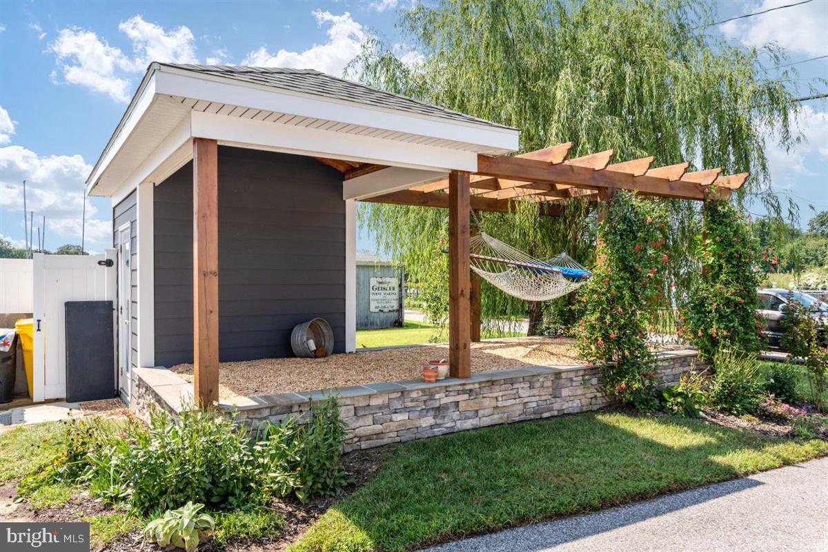 7829 SW Road Pasadena, MD 21122 - Photo 36 of 39 Shed/Septic/Pergola