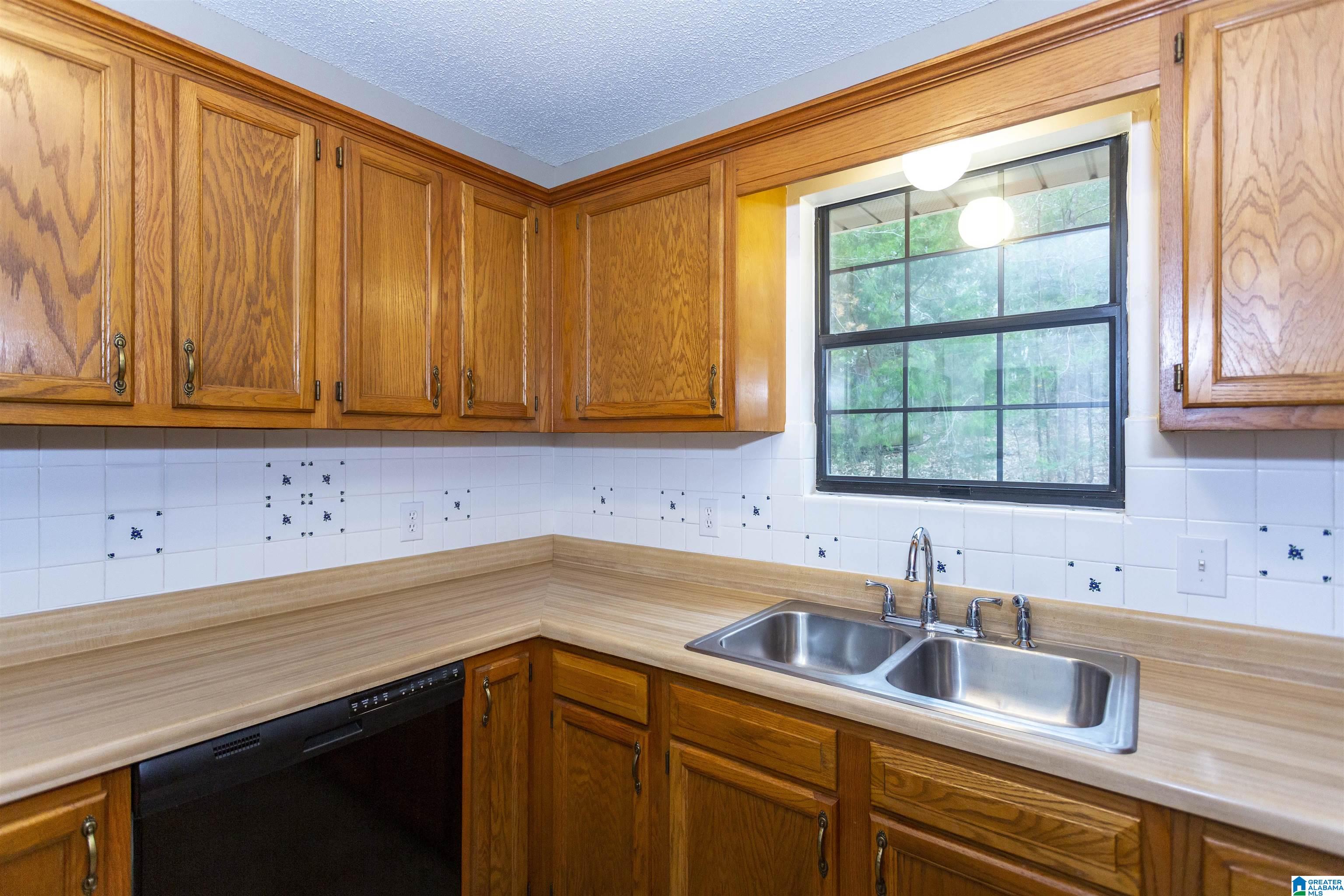 35 West Kornegay Road West Blocton, AL 35184 - Photo 8 of 36